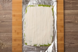 Preparazione Rotolo di frittata al prosciutto e formaggio - Fase 4