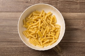 Preparazione Tortini di pasta, provola e melanzane - Fase 1