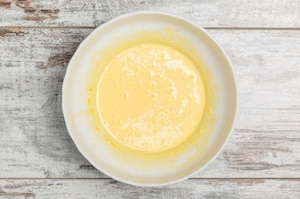 Preparazione Bicchierini al caffè con panna, cacao e nocciole - Fase 1