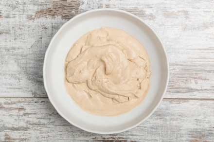 Preparazione Bicchierini al caffè con panna, cacao e nocciole - Fase 3 Preparazione Bicchierini al caffè con panna, cacao e nocciole - Fase 3
