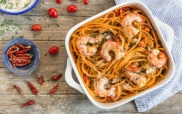 Bucatini al forno con ragù di crostacei