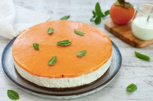 Preparazione Cheesecake senza cottura con salsa di cachi  - Fase 6