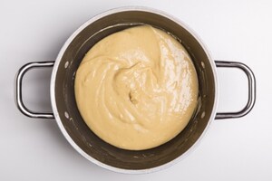 Preparazione Crema pasticciera di mandorla - Fase 3
