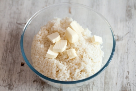 Preparazione Crocchette filanti di riso con formaggio e pancetta affumicata - Fase 1 Preparazione Crocchette filanti di riso con formaggio e pancetta affumicata - Fase 1