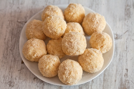 Preparazione Crocchette filanti di riso con formaggio e pancetta affumicata - Fase 3 Preparazione Crocchette filanti di riso con formaggio e pancetta affumicata - Fase 3