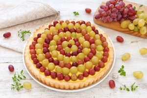 Preparazione Crostata con crema allo yogurt e uva  - Fase 5