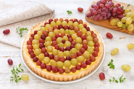 Preparazione Crostata con crema allo yogurt e uva  - Fase 5 Preparazione Crostata con crema allo yogurt e uva  - Fase 5