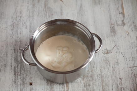 Preparazione Crostata con crema allo yogurt e uva  - Fase 4 Preparazione Crostata con crema allo yogurt e uva  - Fase 4