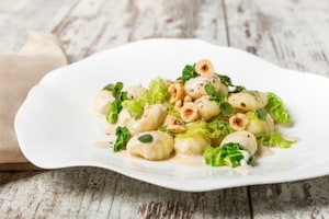 Preparazione Gnocchi con verza e nocciole - Fase 2