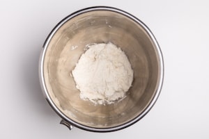 Preparazione Pizza senza glutine e lattosio - Fase 2