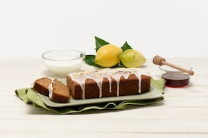 Preparazione Plumcake integrale allo yogurt glassato al limone - Fase 3