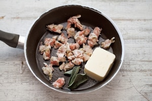 Preparazione Pappardelle con lardo, castagne e grappa  - Fase 3