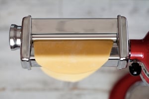 Preparazione Pappardelle con lardo, castagne e grappa  - Fase 2