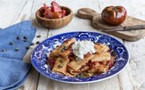 Rigatoni stufati con pomodori, capperi e stracciatella