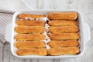 Preparazione Tiramisù alle pesche sciroppate  e cioccolato senza lattosio - Fase 5