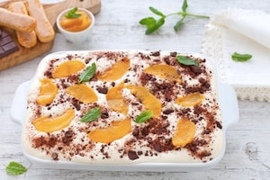 Preparazione Tiramisù alle pesche sciroppate  e cioccolato senza lattosio - Fase 5