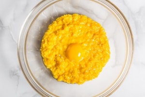 Preparazione Torta di riso allo zafferano con cioccolato bianco - Fase 1