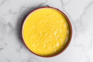 Preparazione Torta di riso allo zafferano con cioccolato bianco - Fase 2