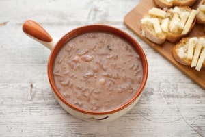 Preparazione Zuppa di cipolle alla francese - Fase 4