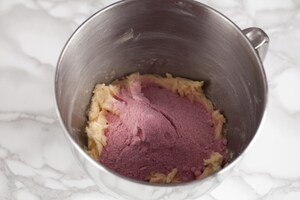 Preparazione Biscotti di frolla montata alla farina di riso rosso con amarene e spezie - Fase 2