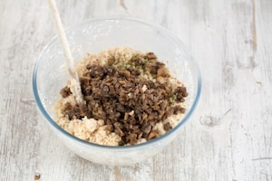 Preparazione Canederli al formaggio e funghi - Fase 2