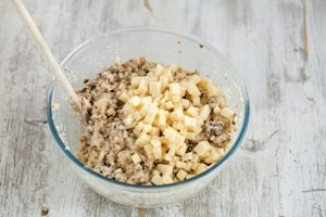 Preparazione Canederli al formaggio e funghi - Fase 2