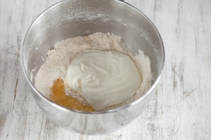 Preparazione Cornetti di pasta brioche allo yogurt  - Fase 1
