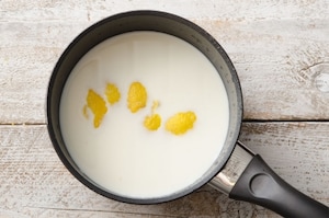 Preparazione Crostata con crema al limone e panna montata - Fase 1
