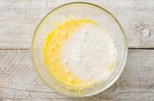 Preparazione Crostata con crema al limone e panna montata - Fase 1