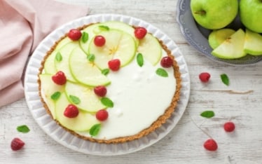 Crostata con panna cotta alla mela verde