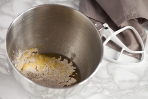 Preparazione Crostata con pere, mirtilli rossi e crema alle mandorle  - Fase 2