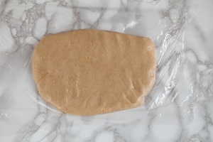 Preparazione Crostata con pere, mirtilli rossi e crema alle mandorle  - Fase 2