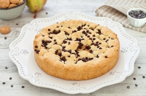 Preparazione Crostata sbriciolata alle pere, amaretti e cioccolato  - Fase 5