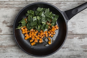 Preparazione Empanadas al forno con zucca e bietole - Fase 2