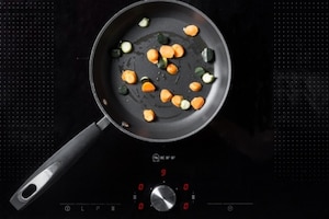 Preparazione Filetti di ombrina con salsa al mango e liquirizia - Fase 3