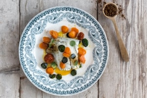 Preparazione Filetti di ombrina con salsa al mango e liquirizia - Fase 3