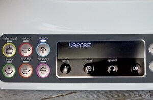 Preparazione Gamberi al vapore profumati agli agrumi con finocchi, arance e pistacchi - Fase 1