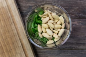 Preparazione Gnocchi di patate e formaggio al pesto leggero - Fase 4