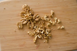 Preparazione Insalata invernale con prosciutto cotto, gorgonzola, melagrana e noci - Fase 2