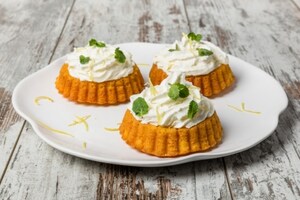 Preparazione Mini torte di carote e zenzero con panna - Fase 4