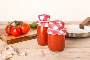 Preparazione Passata di pomodoro fatta in casa - Fase 2