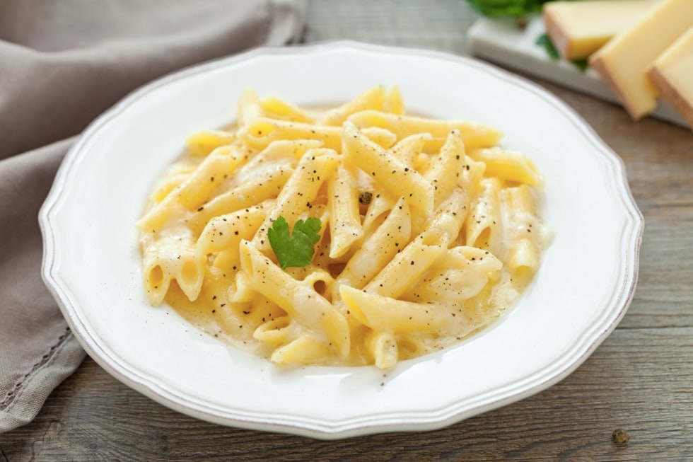 Penne ai quattro formaggi ricetta