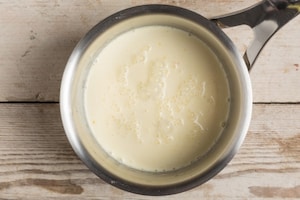 Preparazione Sandwich di savoiardi con cioccolato e crema di banana caramellata - Fase 2