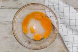 Preparazione Tiramisù in bicchiere con ganache al cioccolato - Fase 1