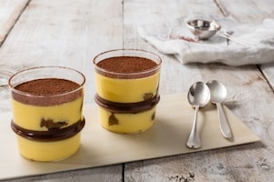 Preparazione Tiramisù in bicchiere con ganache al cioccolato - Fase 7
