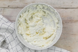 Preparazione Tiramisù in bicchiere con ganache al cioccolato - Fase 2