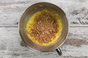 Preparazione Torta di amaretti con meringa fiammeggiata - Fase 2