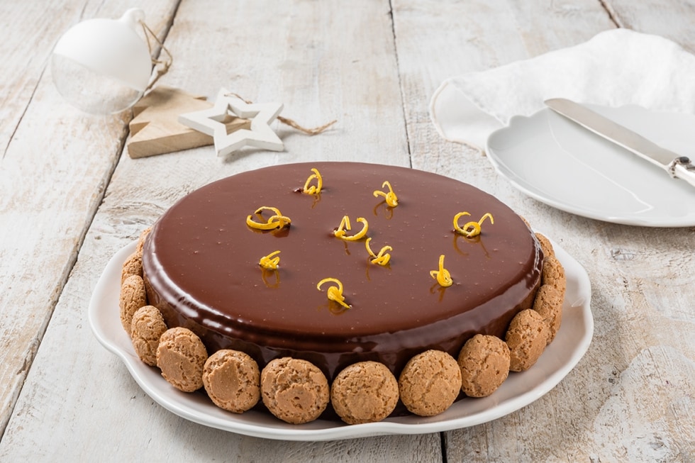 Torta glassata di amaretti e caffè ricetta