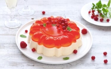 Bavarese al cioccolato bianco con gelatina di Kir Royal 