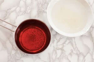Preparazione Bavarese al cioccolato bianco con gelatina di Kir Royal  - Fase 1